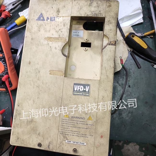 臺(tái)達(dá)變頻器維修VFD055V43A報(bào)OV過電壓修理 免費(fèi)檢測